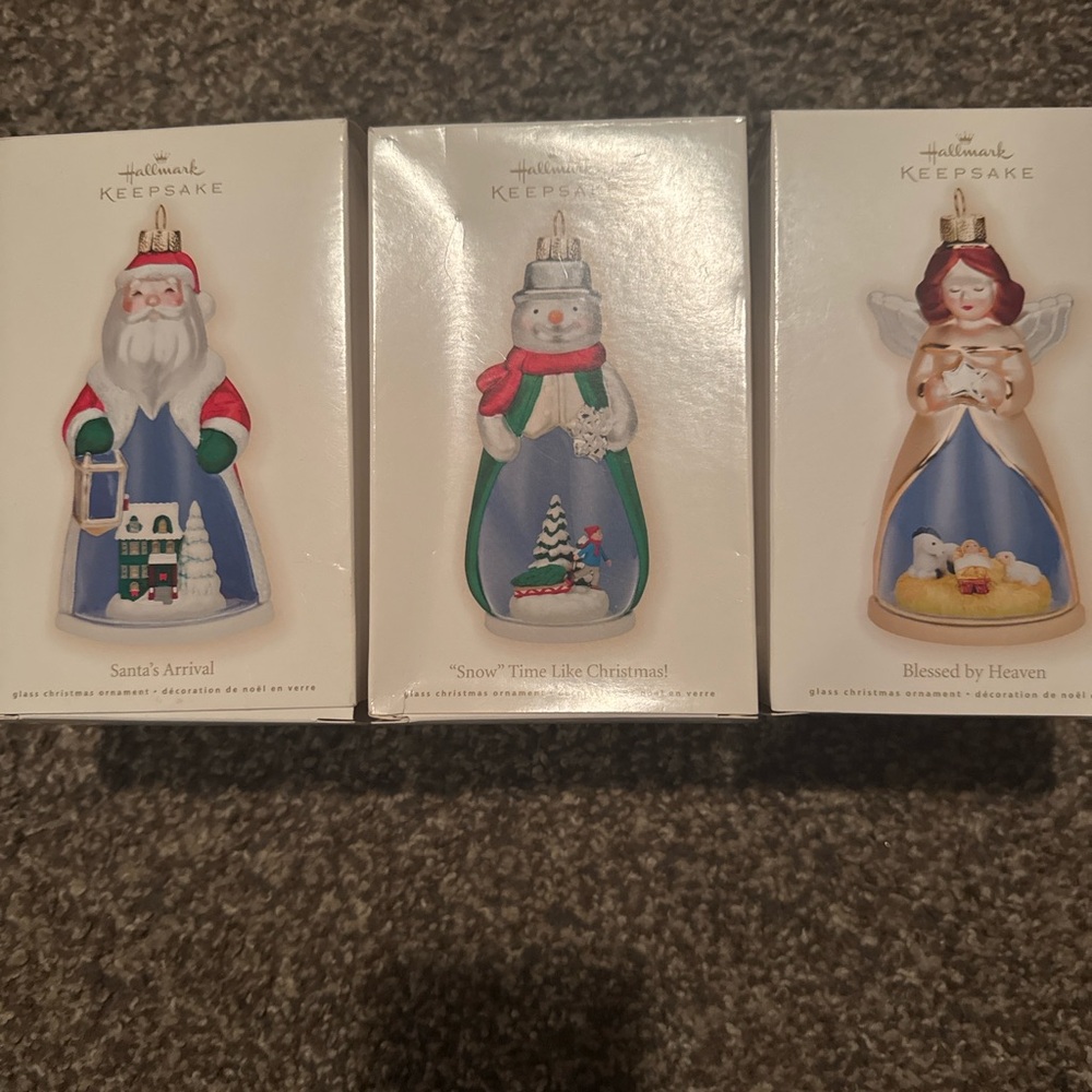 “Hallmark 2009 Blown Glass Ornament Lot w/ Boxes.”
